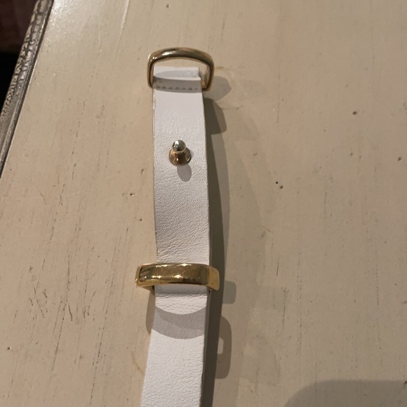 Sandro white leather belt.. 39 inches long! - Picture 3 of 6